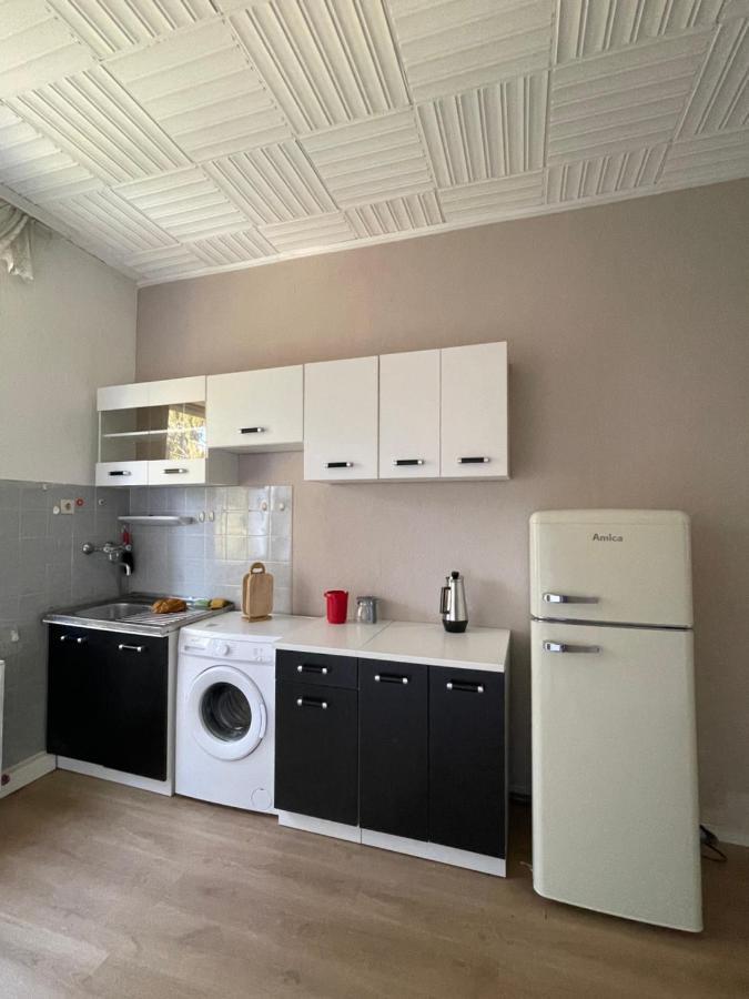 1 Schlafenzimmer 1 Whonzimmer Waschmaschine Trockner Maximum 4Personen Rheinhausen Center Appartement 1705 ドゥイスブルグ エクステリア 写真